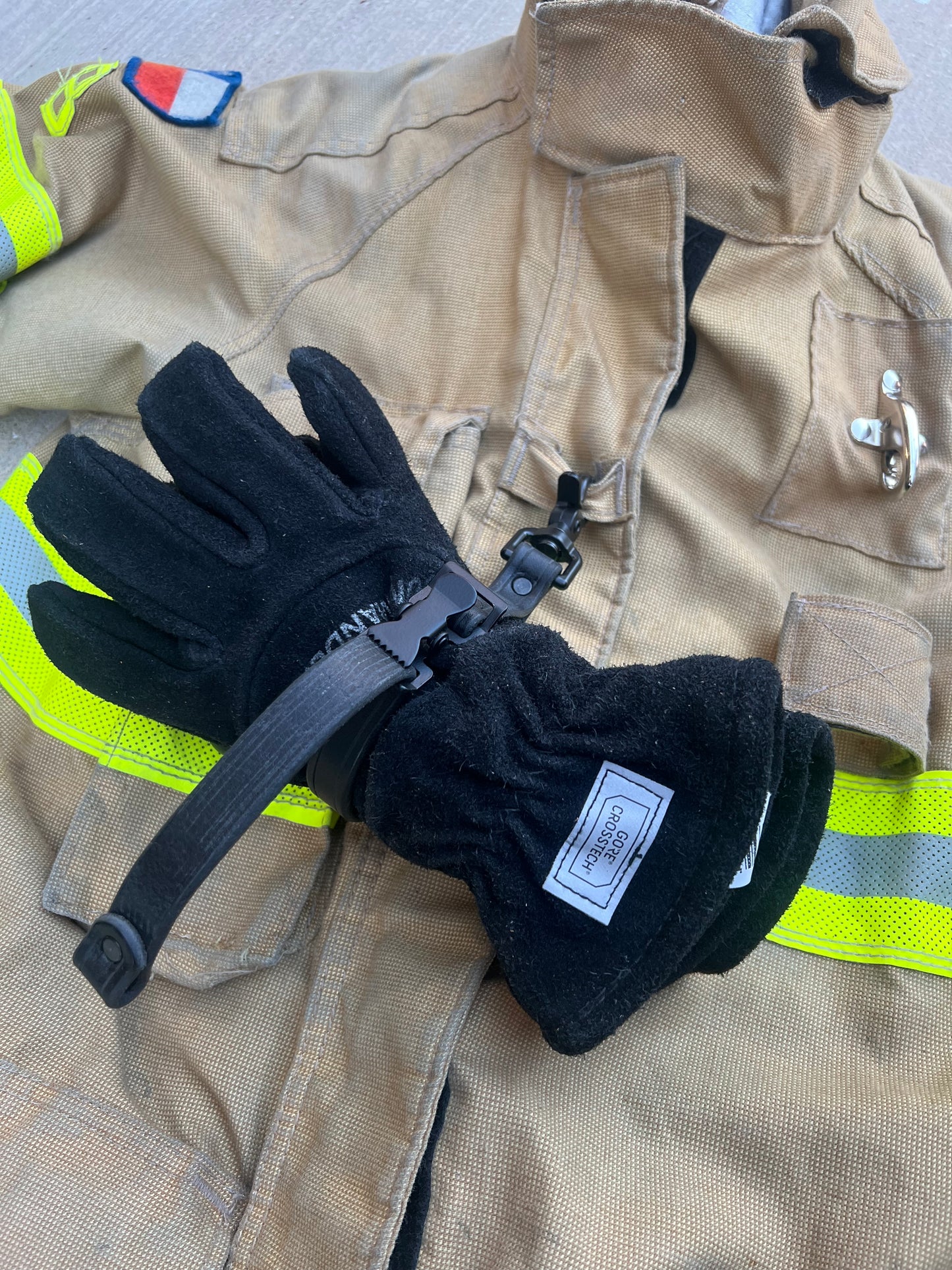 Adjustable Glove Strap